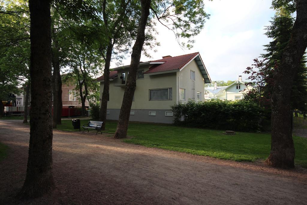 Ferienwohnung Majoitushuoneisto Tuomipuisto Naantali Exterior foto