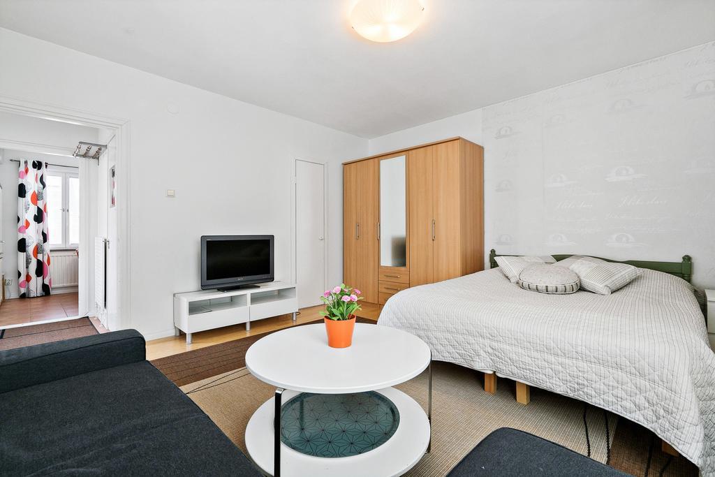 Ferienwohnung Majoitushuoneisto Tuomipuisto Naantali Exterior foto