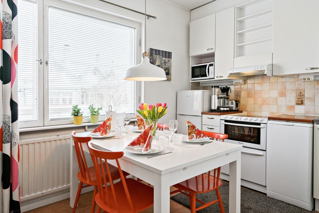 Ferienwohnung Majoitushuoneisto Tuomipuisto Naantali Exterior foto