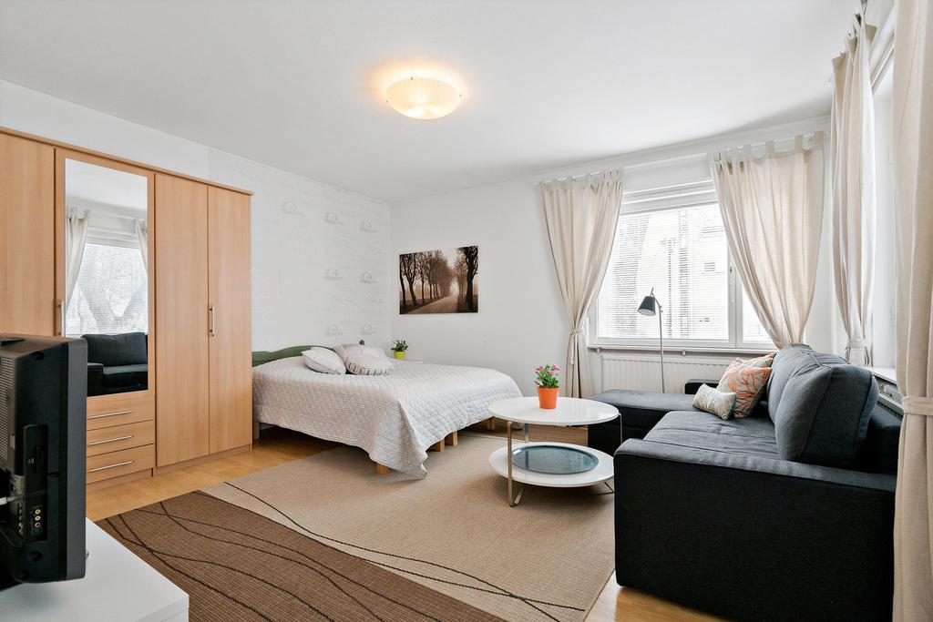Ferienwohnung Majoitushuoneisto Tuomipuisto Naantali Exterior foto
